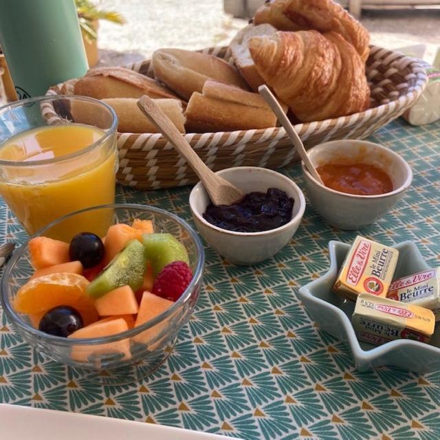 Lone Star House Bed & Breakfast Sainte-Maxime Eksteriør bilde
